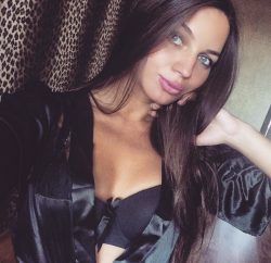 Красивая молодая блондинка познакомится для частых встреч в Казани Красивая молодая блондинка познакомится для частых встреч в Казани