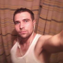 Восточный парень хочу найти девушку или женщину с красивой внешностью Восточный парень хочу найти девушку или женщину с красивой внешностью