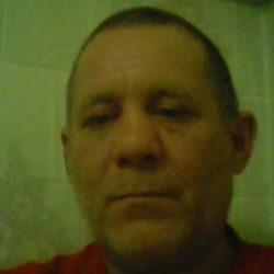 Парень, ищу любимую и обожаемую подругу Парень, ищу любимую и обожаемую подругу